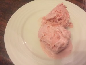 Fresh Strawberry Yoghurt Icecream